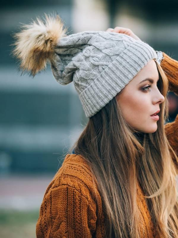 4 модні в'язані шапки на зиму