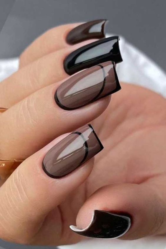 чорно-коричневий манікюр на довгі нігті