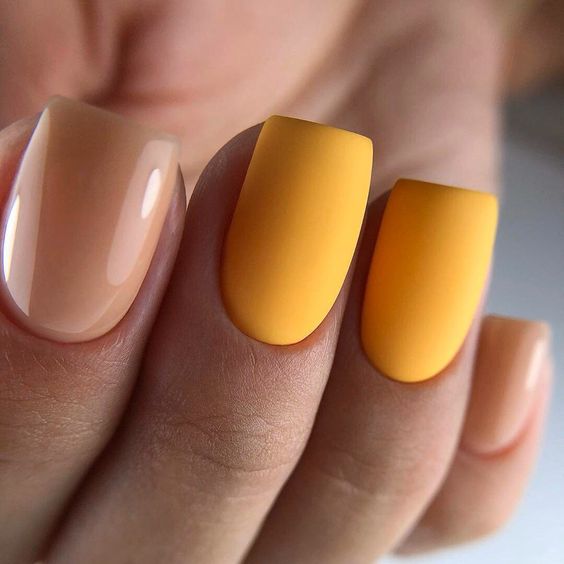 Оранжевый дизайн ногтей