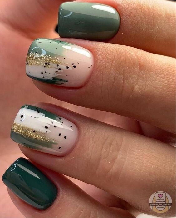 зимний зеленый дизайн ногтей