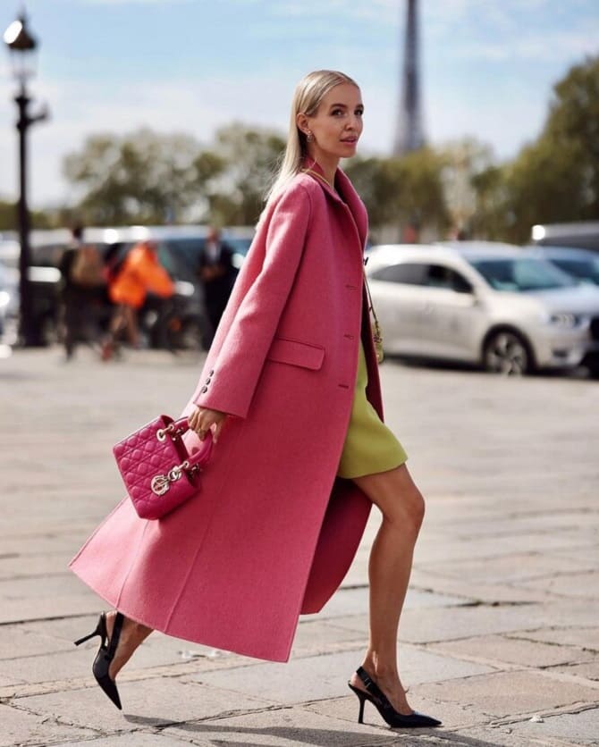 модные розовые пальто весна 2024