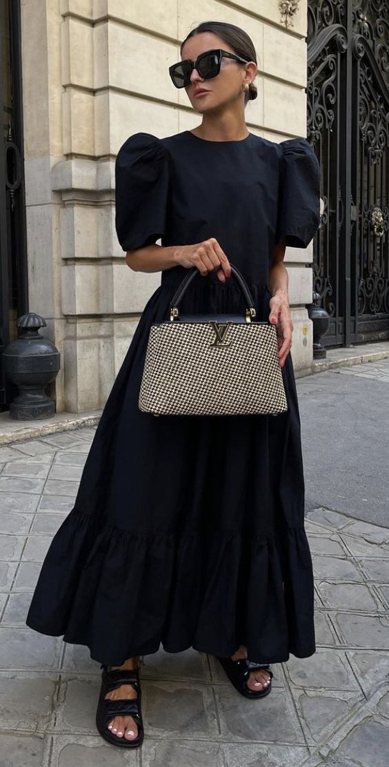 модное черное платье макси