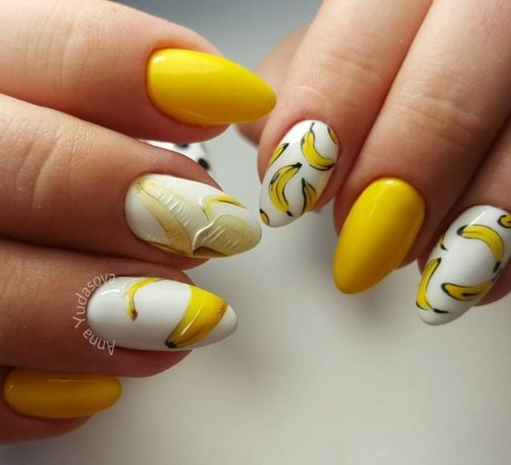 желтые ногти с дизайном