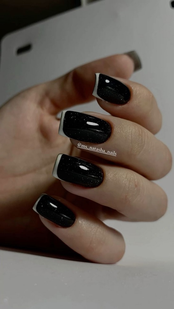 Черный френч на квадратную форму ногтей