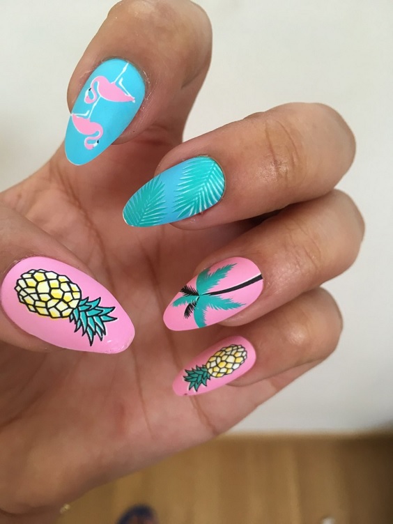 Морской дизайн ногтей 