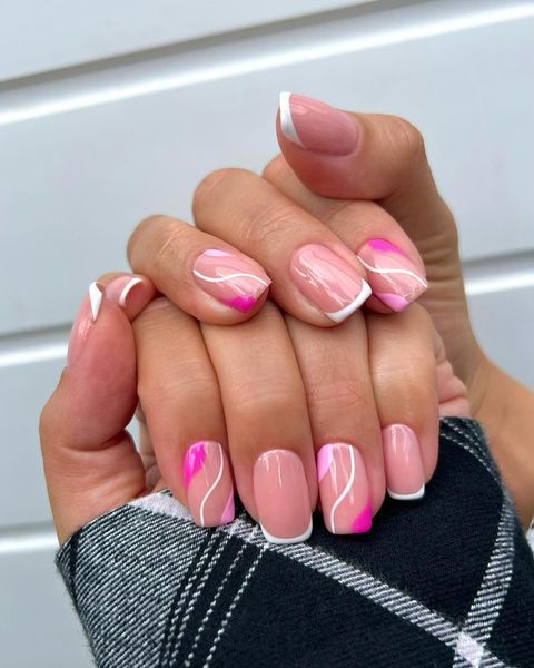 рожевий манікюр на короткі нігті - візерунки