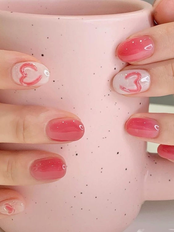 рожевий манікюр на короткі нігті в корейському стилі