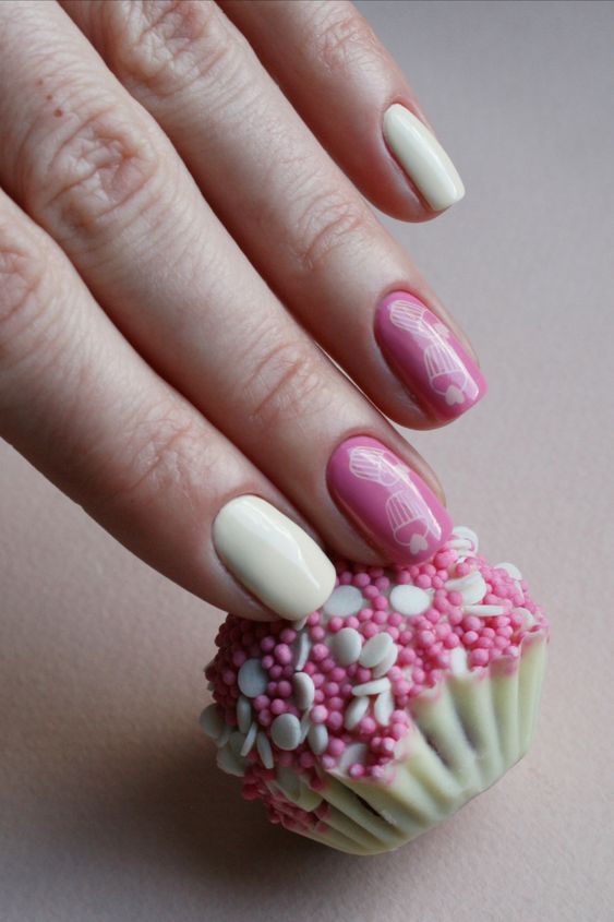 рожевий манікюр на короткі нігті модні ідеї