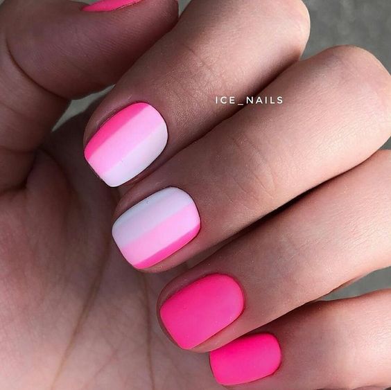геометричный розовый маникюр на короткие ногти