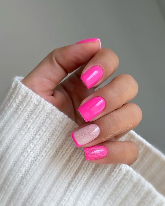 розовый маникюр на короткие ногти с блеском